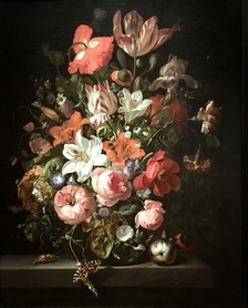 Rachel Ruysch - Róże, lilie, tulipany w szklanym wazonie 